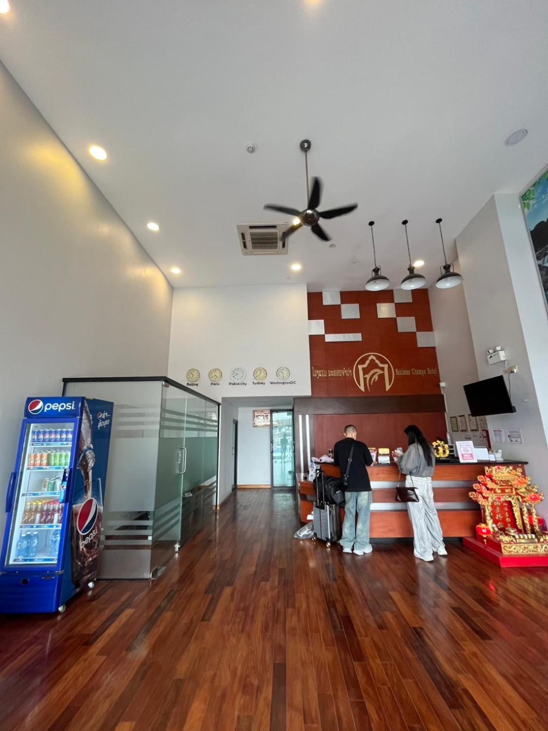 Nakhone Champa Hotel ปากเซ ภายนอก รูปภาพ