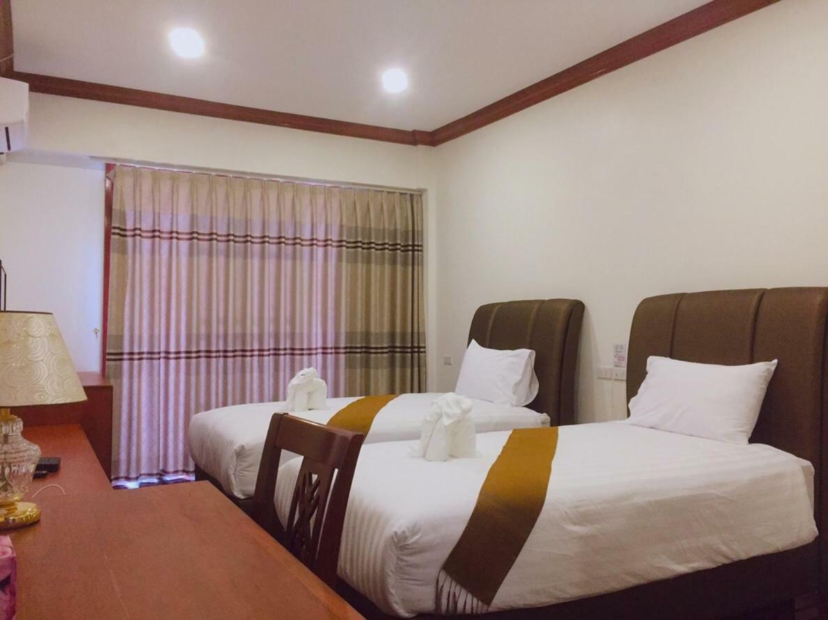 Nakhone Champa Hotel ปากเซ ภายนอก รูปภาพ